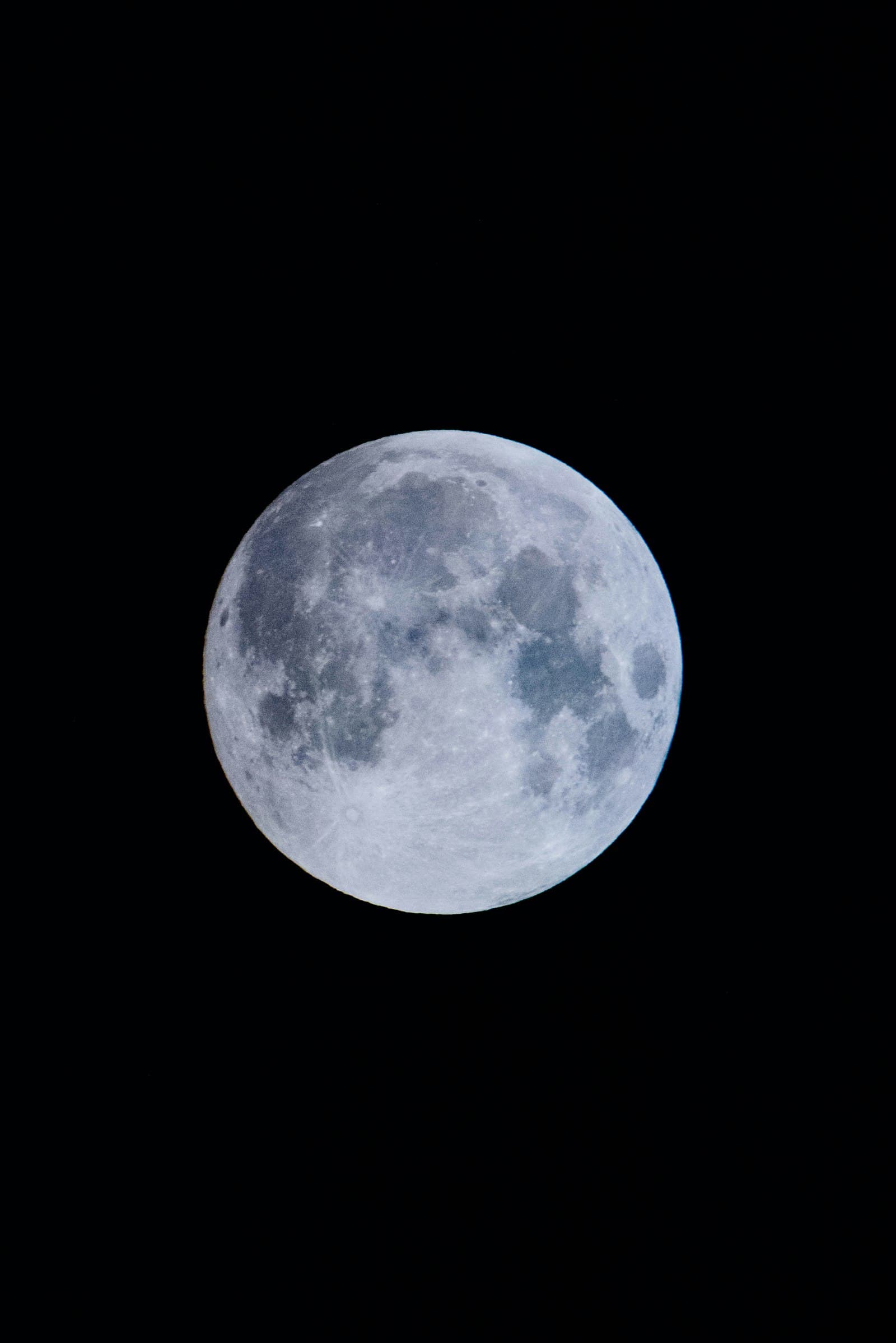La Lune en astrologie : cycles, signes et influence quotidienne